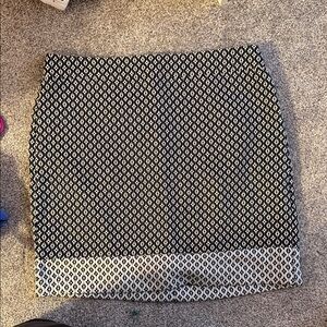 LOFT Black and White Geometric Pencil Skirt